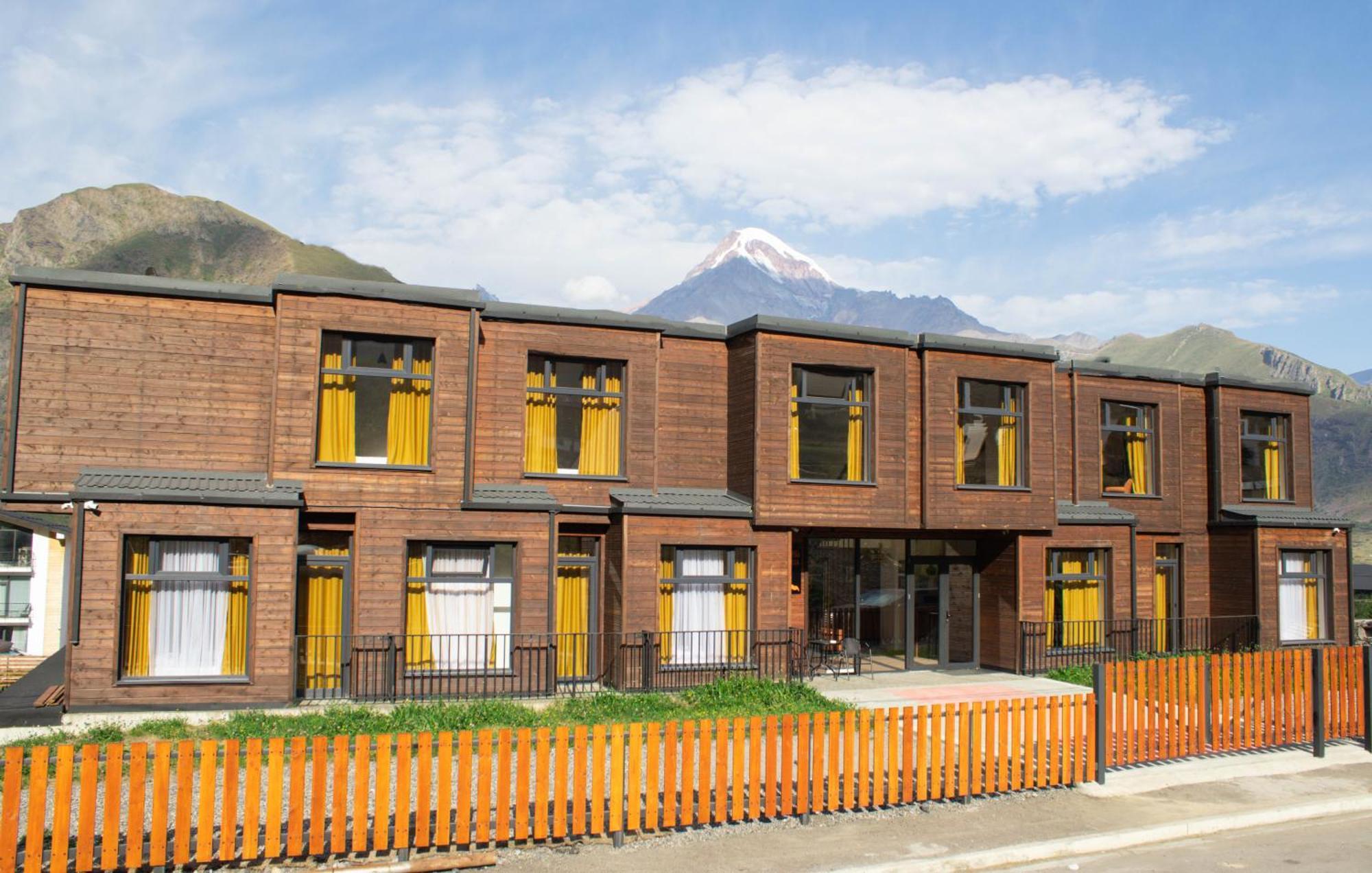 Melodia Kazbegi Otel Dış mekan fotoğraf